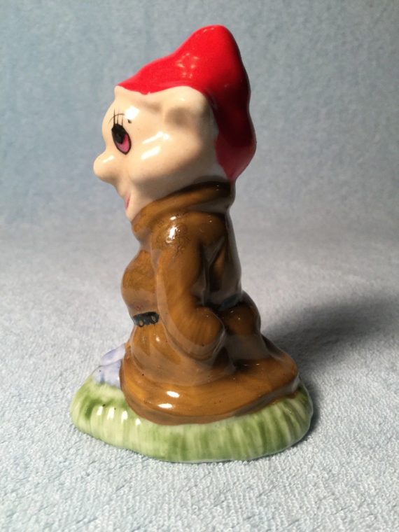 walt-disney-red-hat-dopey-vintage-bisque-figurine