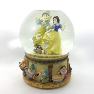 Disney Snow Globe Whistle While You Work Snow White, Dopey and the Seven Dwarfs Musical