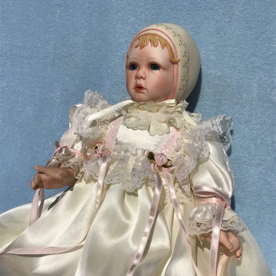 rebecca-sculpted-bonnet-porcelain-doll-by-michelle-severino-limited-edition-from-seymour-mann