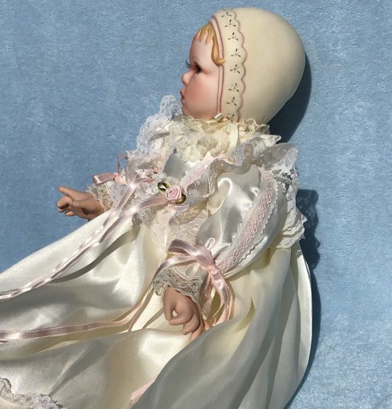 rebecca-sculpted-bonnet-porcelain-doll-by-michelle-severino-limited-edition-from-seymour-mann