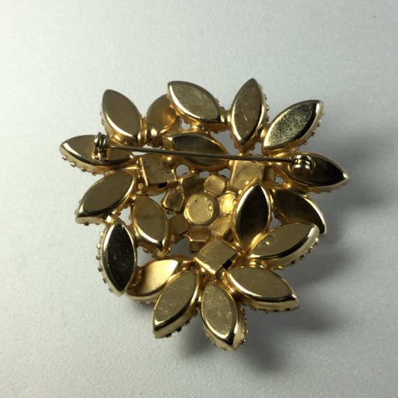 vintage-brooch-iridescent-daisy-flower-cluster-pin