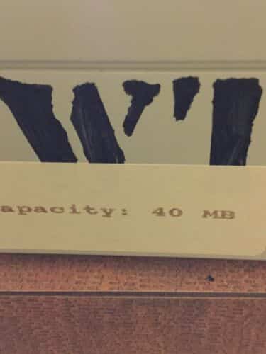 vintage-apple-hard-disk-20sc-model-m2604-powers-up-40mb