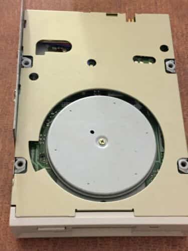 floppy-drive-3-5-d359t6-newtronics-mitsumi-id64666-used-industrial-floppy-w-cbl