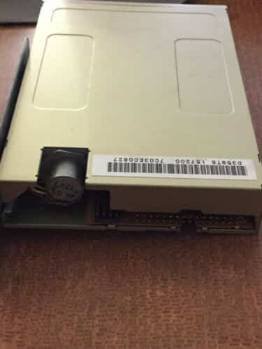 floppy-drive-3-5-d359t6-newtronics-mitsumi-id64666-used-industrial-floppy-w-cbl