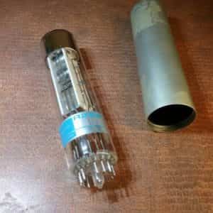 Hamamatsu Photomultiplier Tube R268 d7