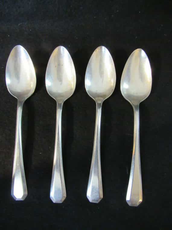 4 Teaspoons ,Lincoln Silverplate 1917, Wm Rogers MFG Co (2 sets available)(2484)