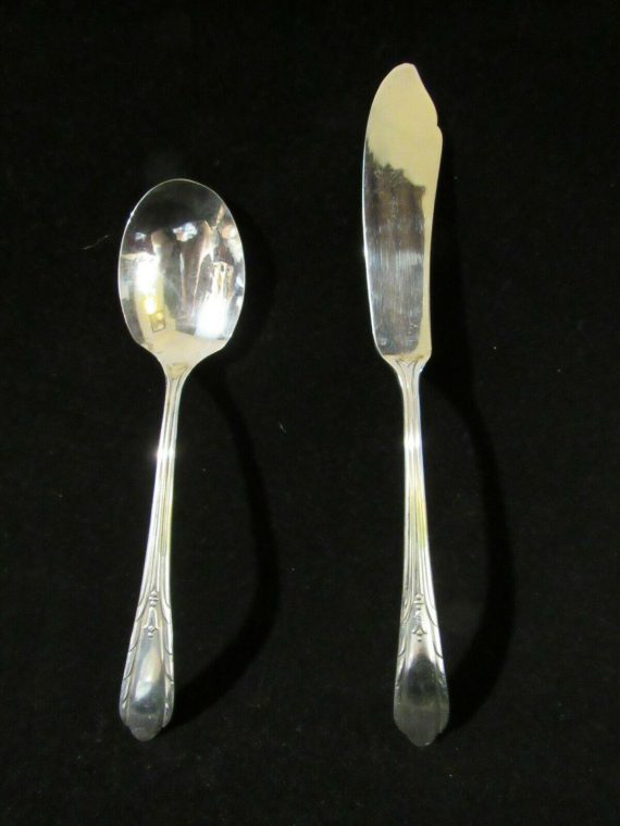 Master Butter Knife and Sugar Spoon, Lynnwood Memory Silverplate 1934,  (1954)