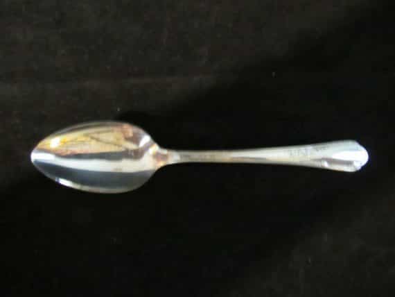 Place Oval Soup Spoon, Meadowbrook Silverplate 1936, Wm A Rogers   (2001)