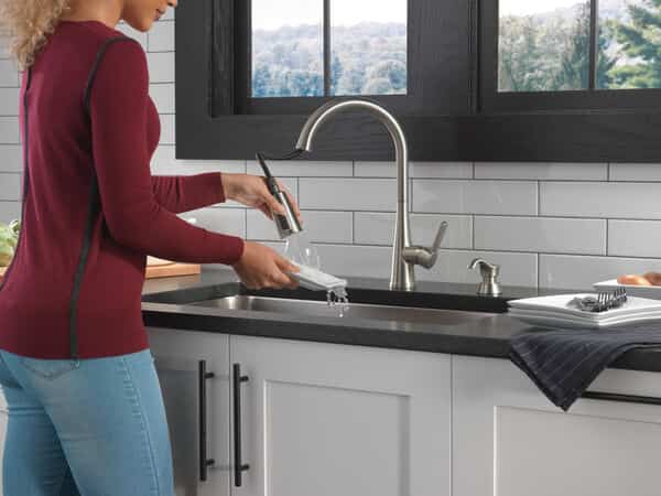 delta-19826z-spsd-dst-greydon-single-handle-pull-down-kitchen-faucet-with-soap-dispenser-and-shieldspraytechnology-in-spotshield-stainless