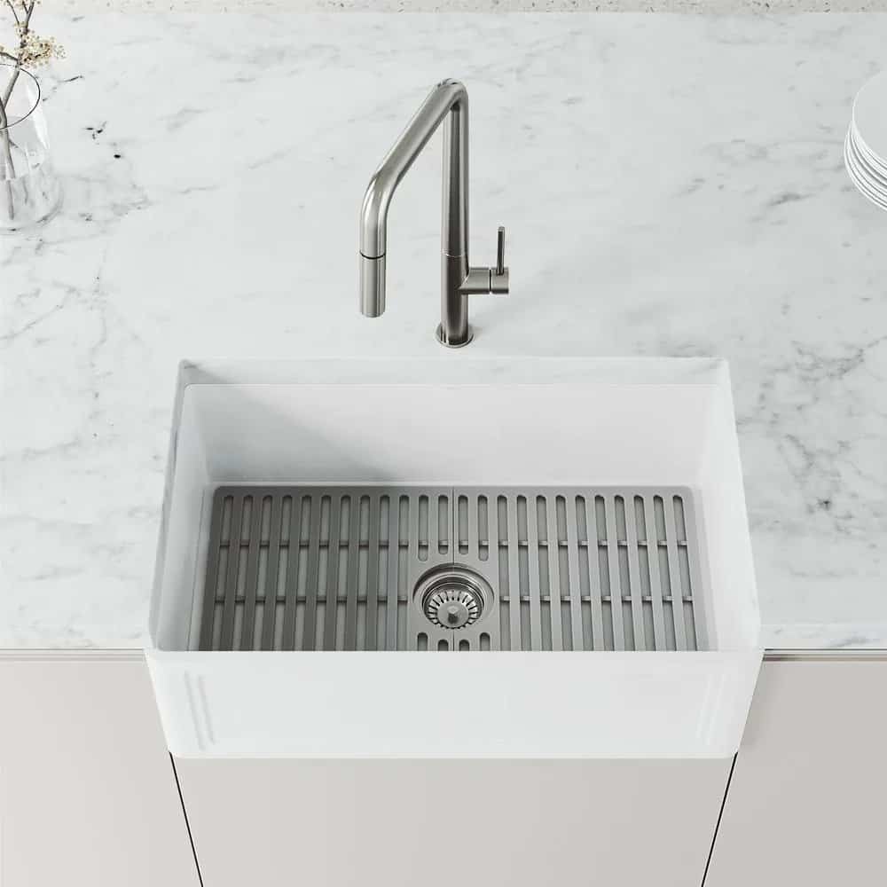 vigo-parsons-vg02031st-single-handle-pull-down-sprayer-kitchen-faucet-in-stainless-steel