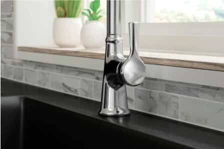 kohler-tyne-r21415-cp-single-handle-pull-down-sprayer-kitchen-faucet-in-polished-chrome