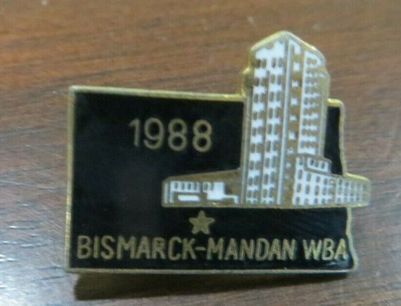 1988 DATE BISMARK-MANDAN WBA WOMEN’S BOWLING ASSOCIATION SOUVENIR TOURNAMENT PIN
