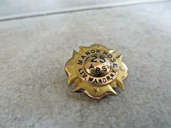 manor-hose-co-fire-dept-25-years-employment-award-pin-livingston-manor-n-y