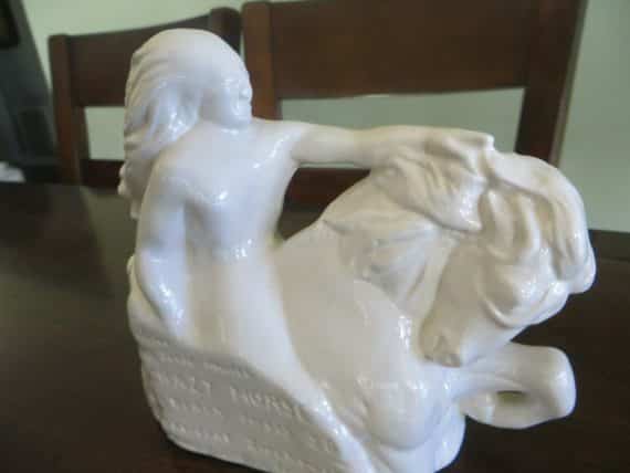krazy-horse-sculpture-figure-by-korczak-sc-black-hills-s-d-scale-model