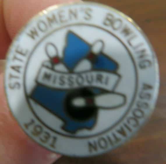 missouri-womens-bowling-association-souvenir-1931-state-tournament-pin