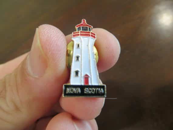 nova-scotia-canada-lapel-pin-of-a-light-house-collectible-souvenir-pin