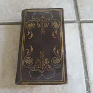 Gefangbuch und biole 1850 antique book