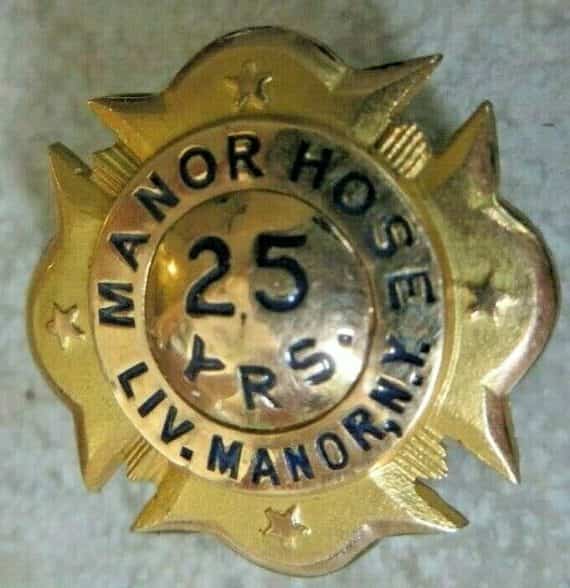 MANOR HOSE CO.FIRE DEPT. 25 YEARS EMPLOYMENT AWARD PIN, LIVINGSTON MANOR N.Y
