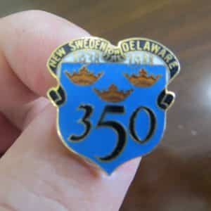 NEW SWEDEN ON THE DELAWARE 350 3 CROWNS 1638-1998 350 YEAR ANNIVERSARY RARE PIN