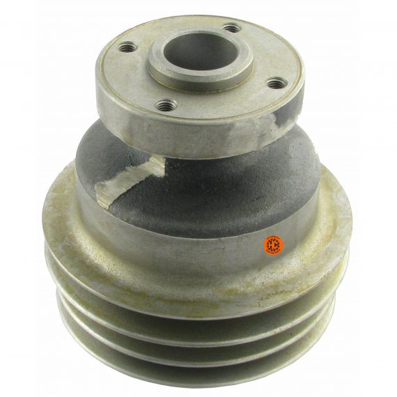 White Tractor Water Pump Pulley – New – HM738830