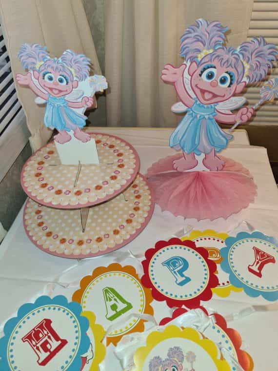 Abby Cadabby Parrty Lot 3 pc Centerpiece, cupcake stand banner
