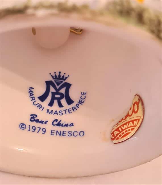 vintage-enesco-church-bell-maruri-masterpiece-bone-china-sugared-edge-1979-orl