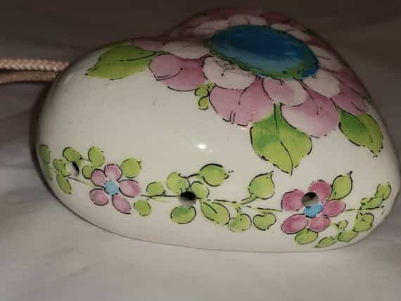 vintage-ardco-hanging-ceramic-pomander-sachet-japan-potpourri-floral-painted
