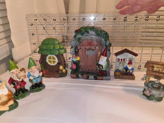 miniature-dollhouse-fairy-garden-3-gnomes-3-doors-wishing-well-7-pc-lot-new