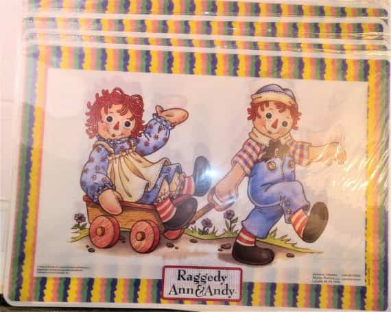 raggedy-ann-sculptured-edge-border-wallpaper-2-packages-plus-8-placemats
