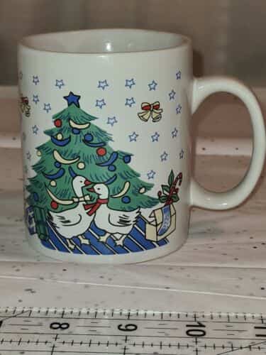 Christmas Tree Holiday Coffee Mug / Tea Cup w/ Ducks Geese