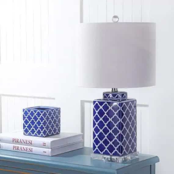 jonathan-y-jyl3011a-clarke-23-in-h-blue-white-chinoiserie-table-lamp