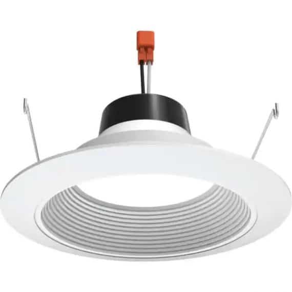 juno-6rld-g4-07lm-30k-90cri-120-frpc-wwh-m6-contractor-select-6rld-6-in-3000k-700-lumens-integrated-led-white-recessed-light-trim-with-retrofit