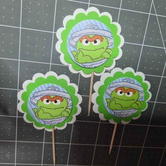 oscar-the-grouch-birthday-party-12-cupcake-toppers-sesame-street-muppets