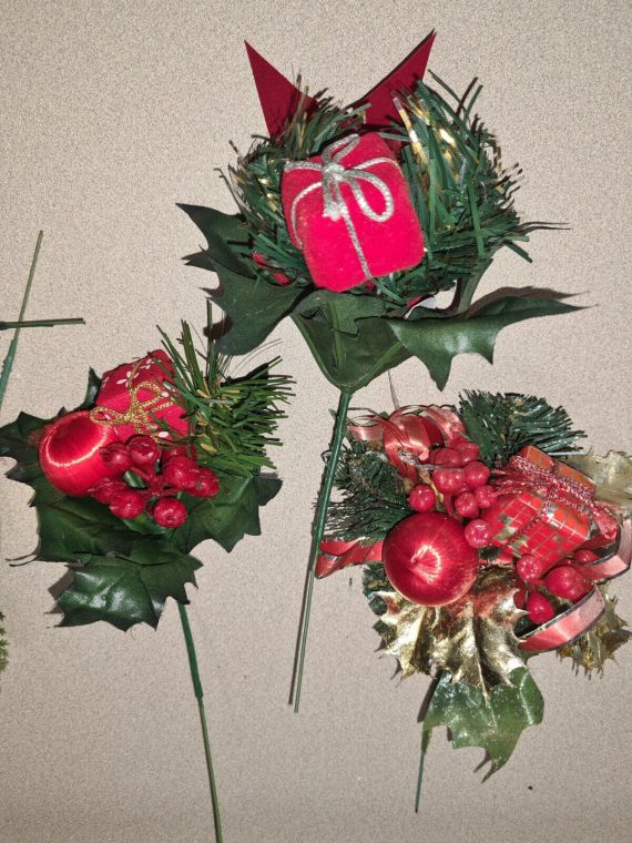 lot-of-11-vtg-floral-picks-nos-christmas-utvl