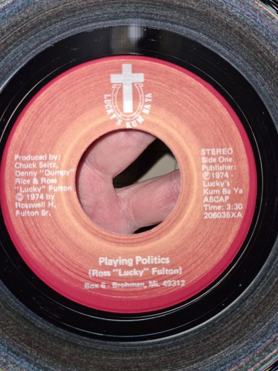 ross-lucky-fulton-45-vinyl-record-playing-politics-stereo-kum-ba-ya-1974-utv