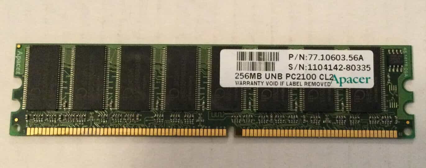 Fredag Etna Postkort DDR1 RAM 256MB PC2100U 266MHz CL2 77.10603.56A Memory Module Memory