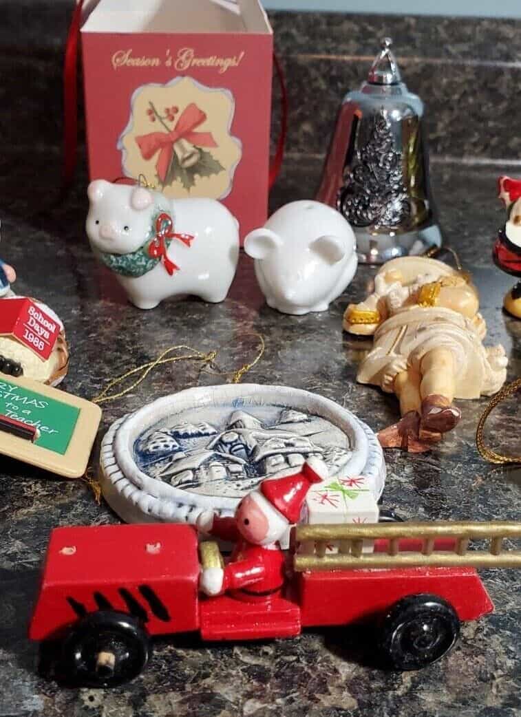 lot-of-christmas-ornaments-some-vintage-11-pieces-incl-hallmark-kurt-adler-etc
