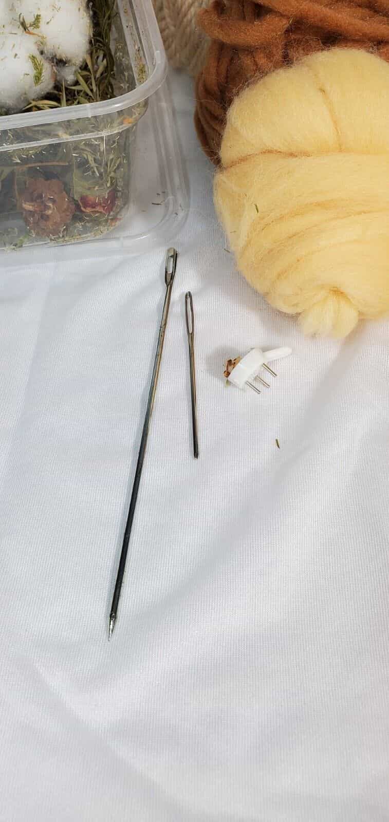 weaving-kit-late-autumn-wool-and-cotton-dried-botanicals