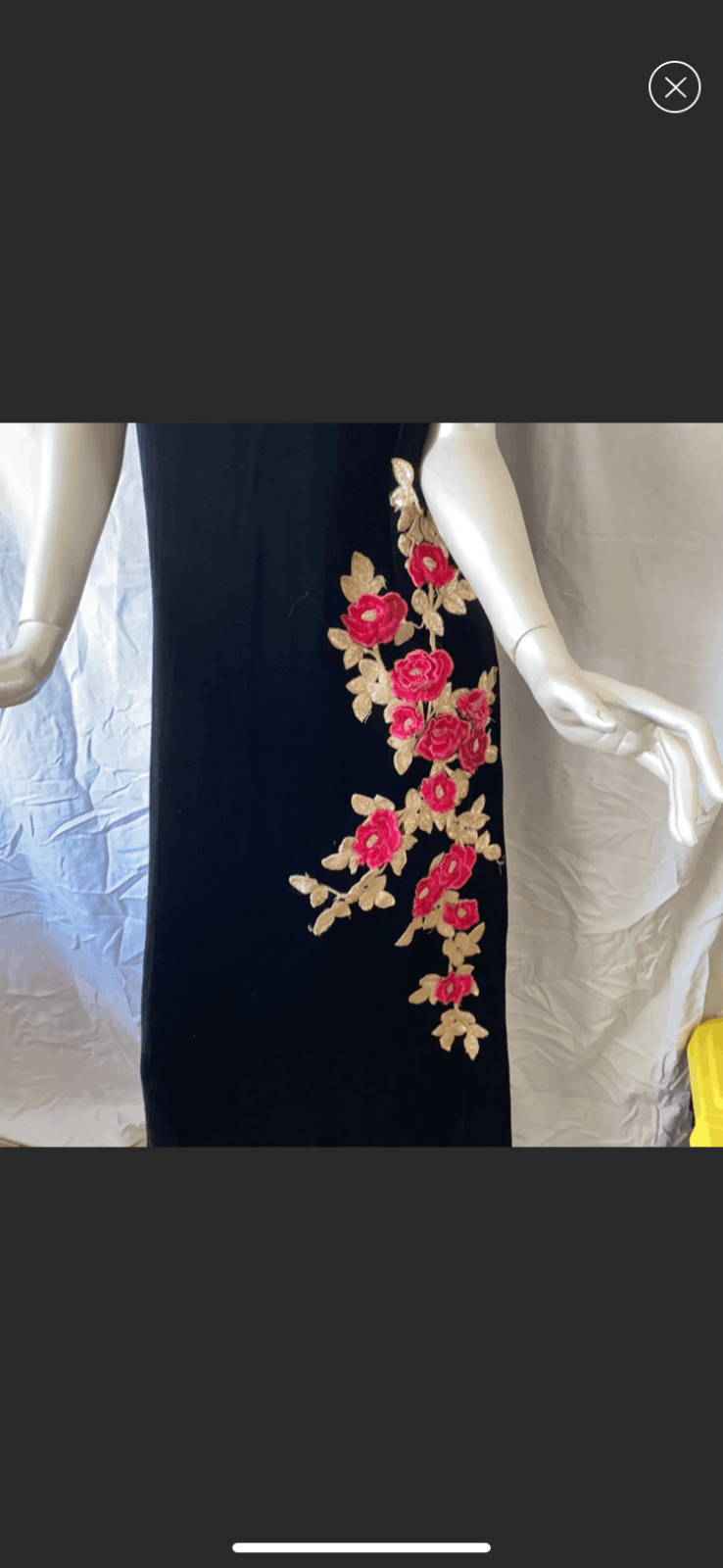 black-velvet-floor-length-dress-with-roses-size-large