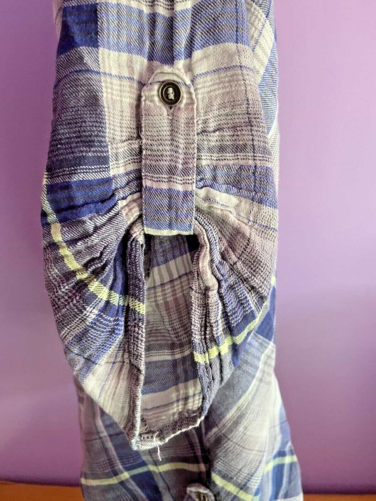 maurices-blue-plaid-button-down-size-0