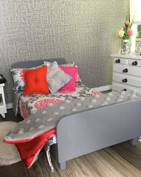 Barbie Doll Wood Double/Full SZ Bed &Custom Bedding 1:6 Scale Diorama Furniture