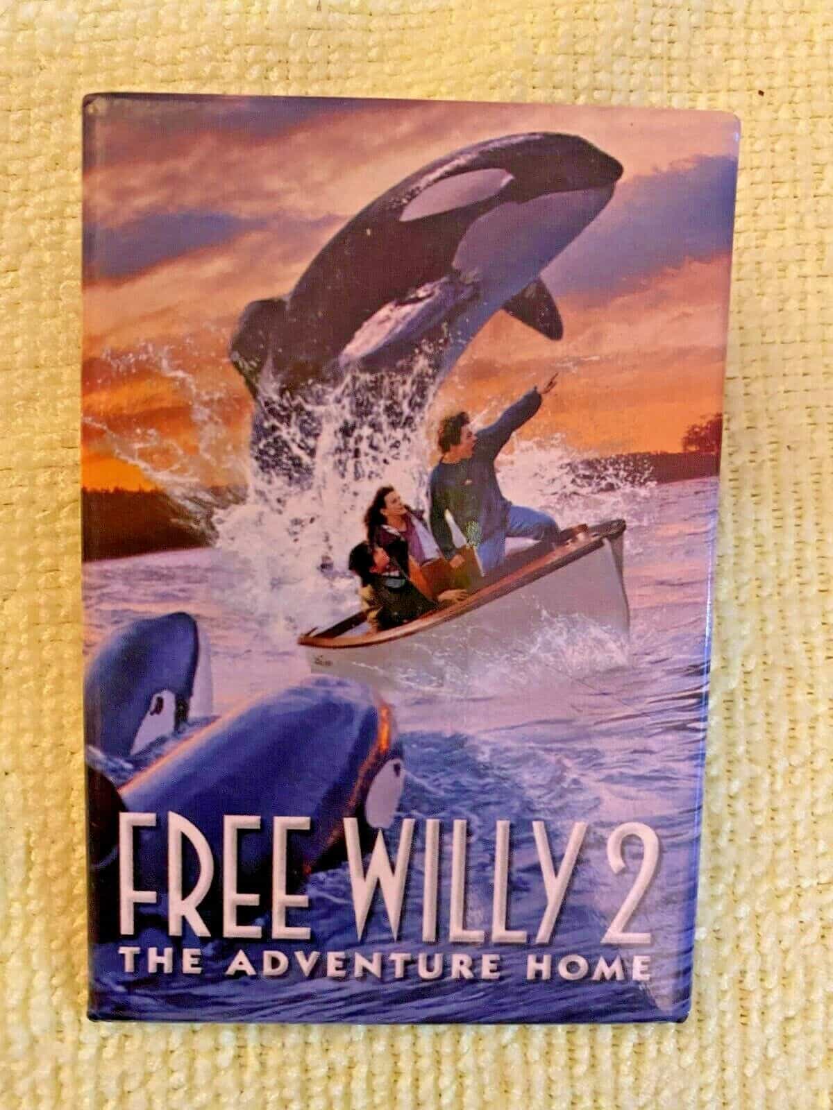 Free Willy 2 Movie Collector Button