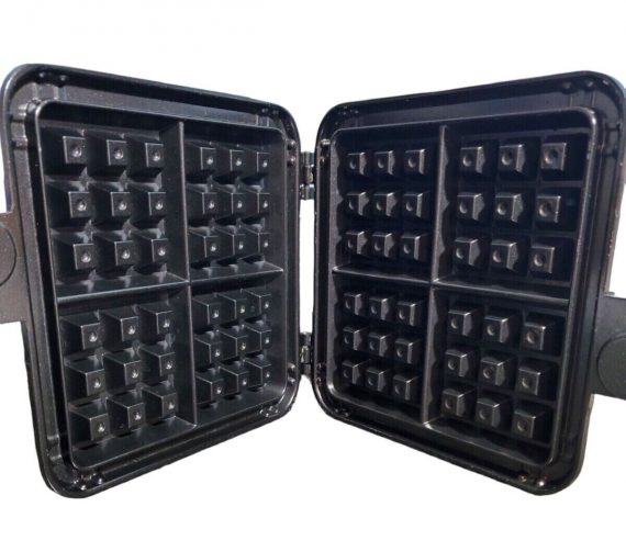 Nordic Ware Cast Aluminum Stovetop Belgian Waffler In Good Condition