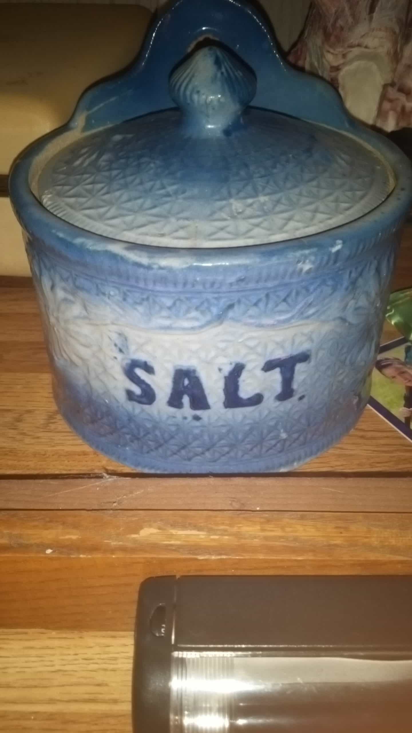 Vintage salt cellat