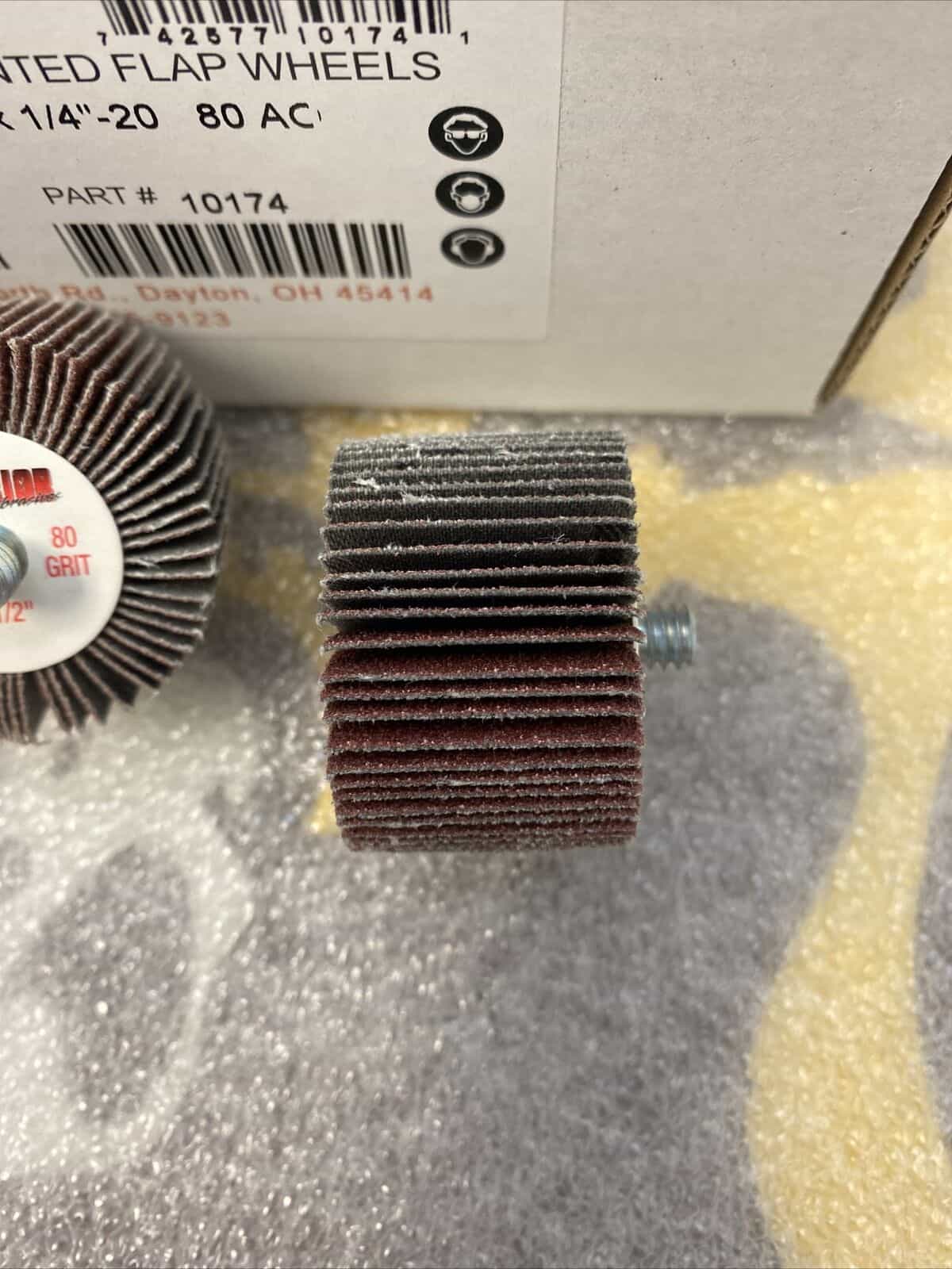 lot-of-3-superior-10174-flap-wheel-mandrel-1-1-2-x-1-x-1-4-20-p80-ao