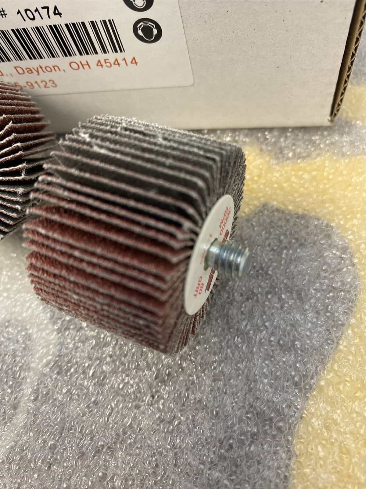 lot-of-3-superior-10174-flap-wheel-mandrel-1-1-2-x-1-x-1-4-20-p80-ao