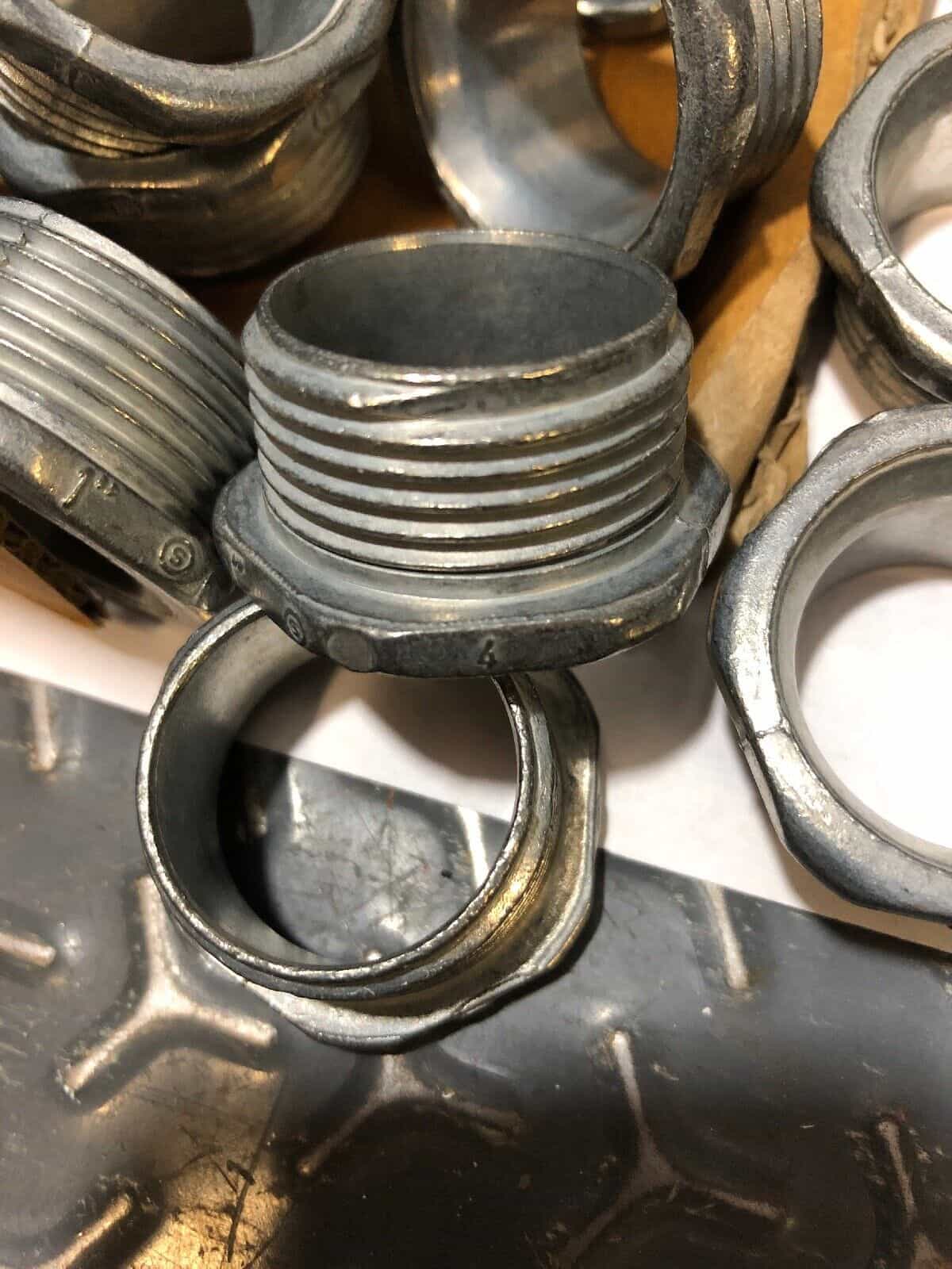 box-of-25-thomas-betts-ha-203-rigid-conduit-nipple-1-zinc-die-cast