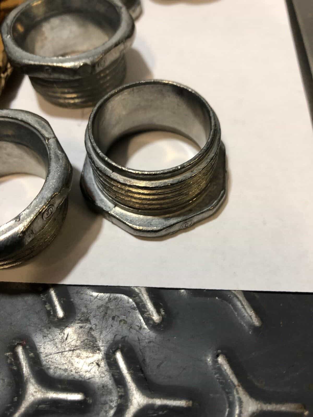 box-of-25-thomas-betts-ha-203-rigid-conduit-nipple-1-zinc-die-cast