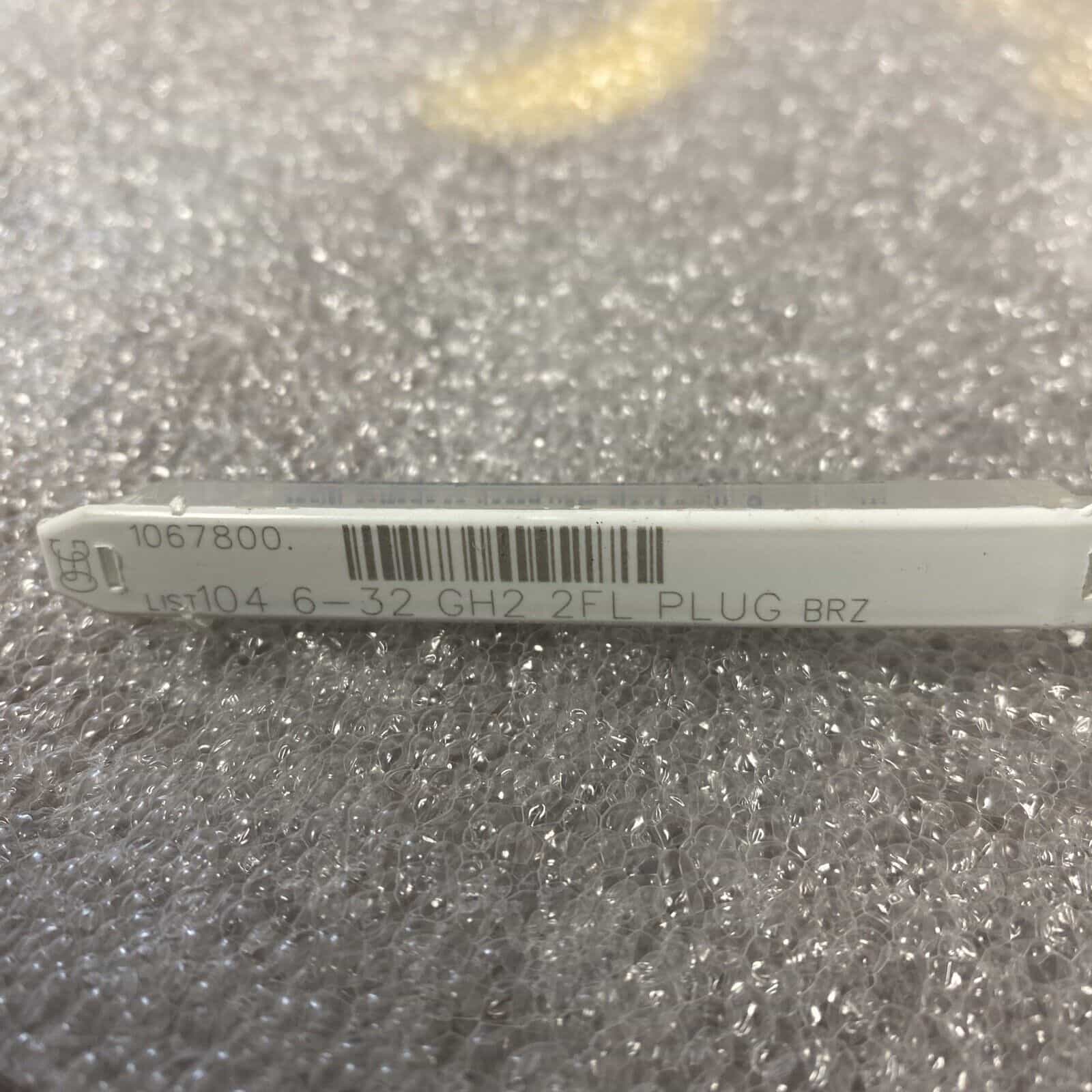 1-osg-1067800-tap-plug-6-32-bright-2-flt