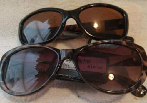 Foster Grant Sunglasses Tinted Brown  2pr A43